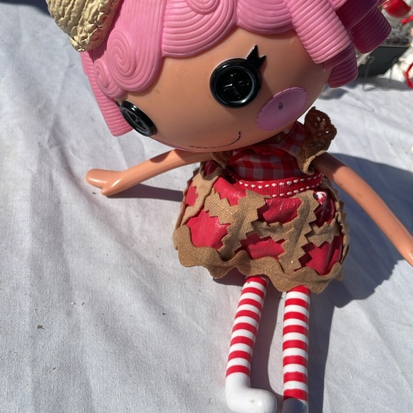 Lalaloopsy Cherry Crisp Crust Doll - Picture 4 of 4
